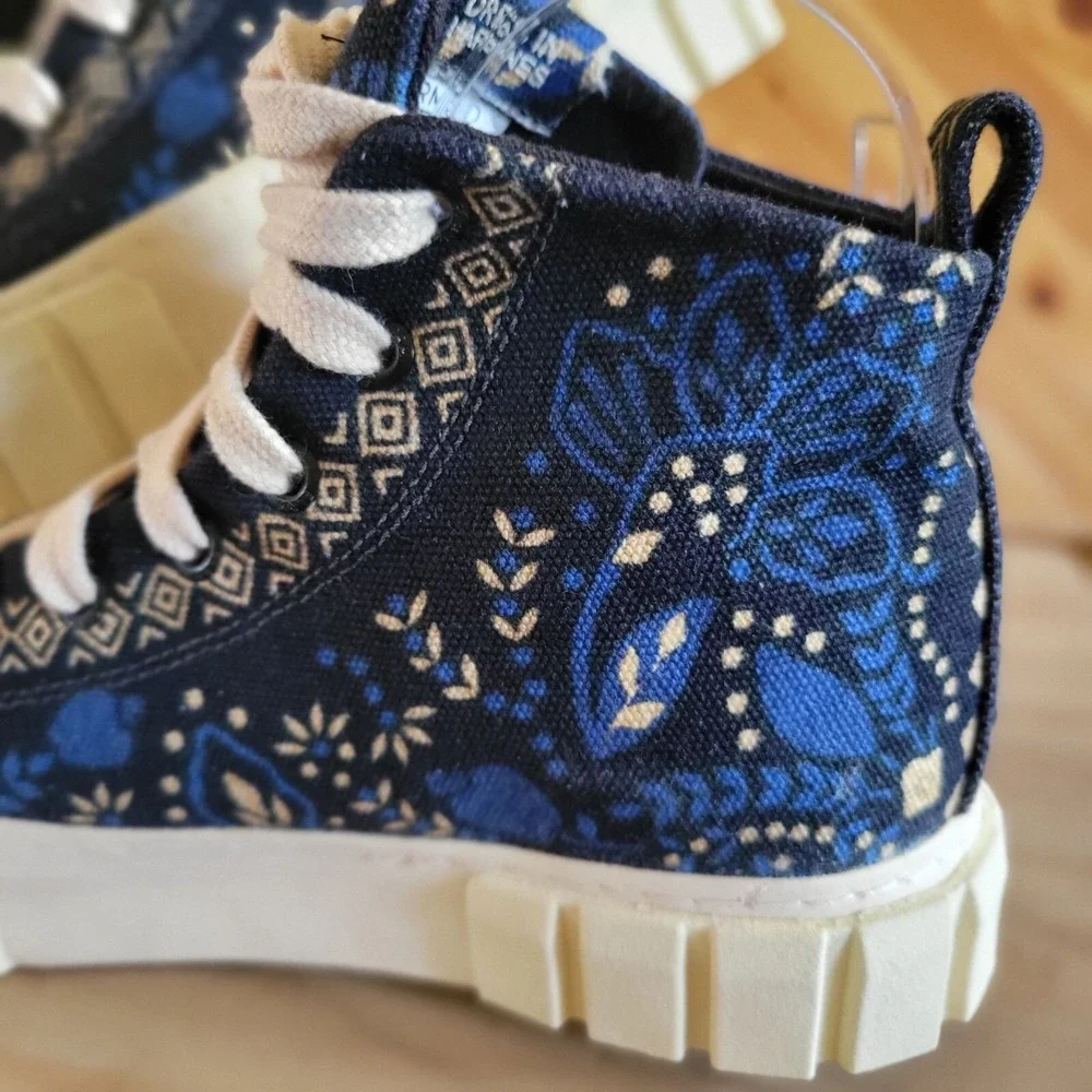 Farm Rio Black Macaw Forest Flatform Sneaker High Top Platform Shoe SZ 6.5‎